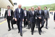 Премьер-министр Пакистана Мухаммад Шахбаз Шариф прибыл с визитом в Азербайджан (ФОТО)
